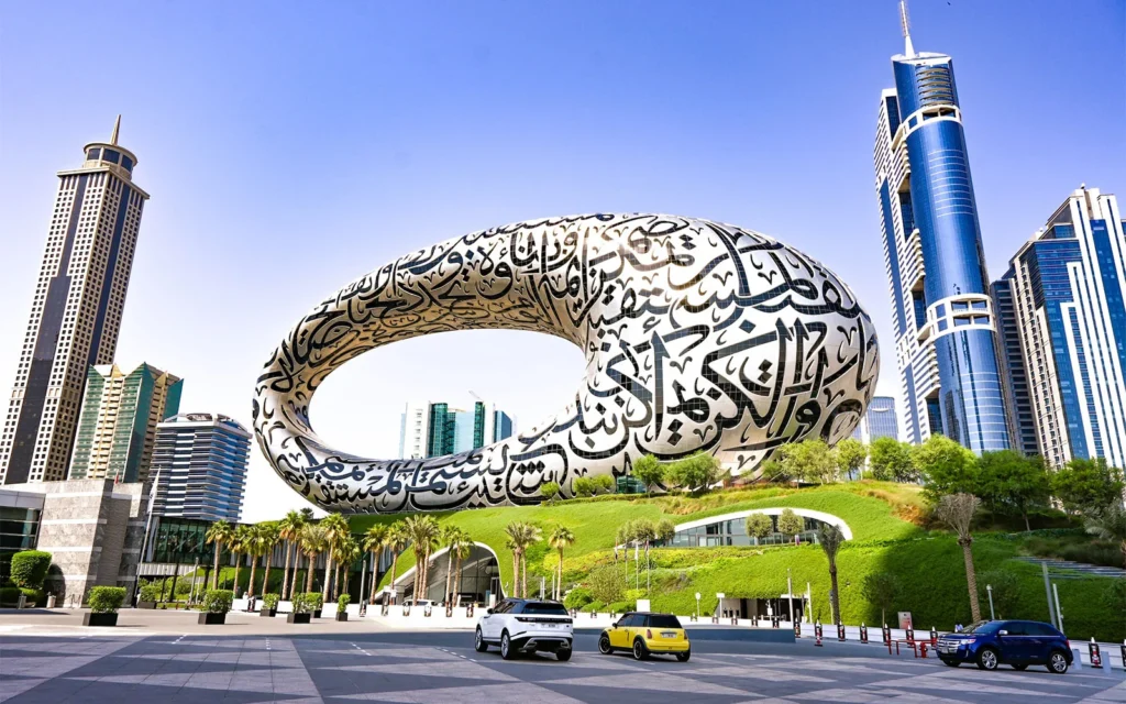 Top 10 must visit places in Dubai